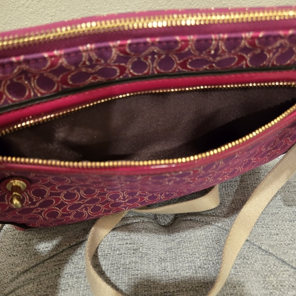 Coach Poppy Signature Metallic East West Swingpack Crossbody Bag in Pink - Picture 11 of 12